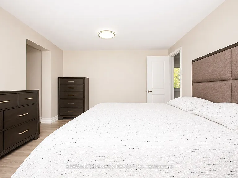 1299 Stavebank Rd — Photo 27