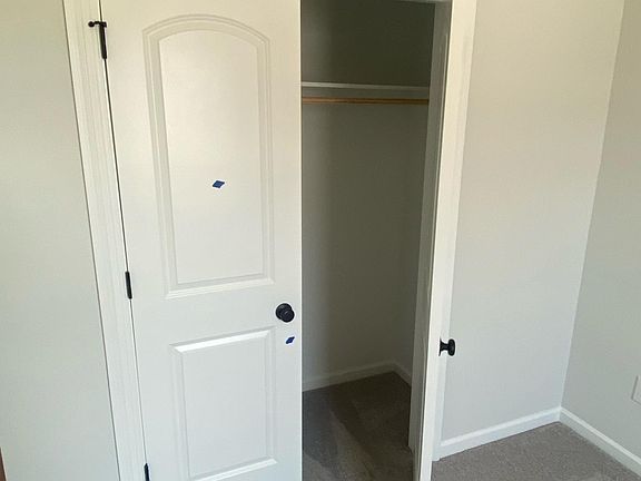 Closet Bedroom 1
