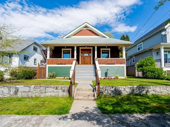 909 Dublin St, New Westminster, BC V3M 2Y5