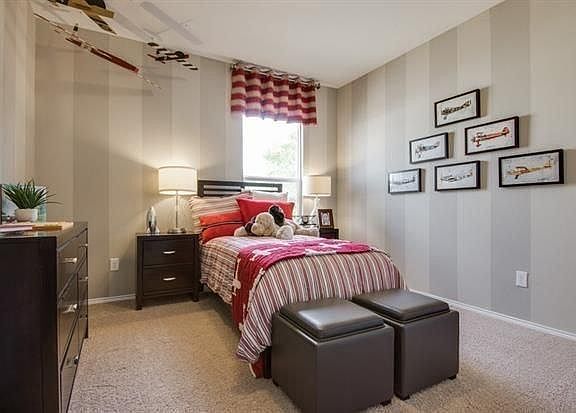 3rd image of 2405 Bermont Red Ln