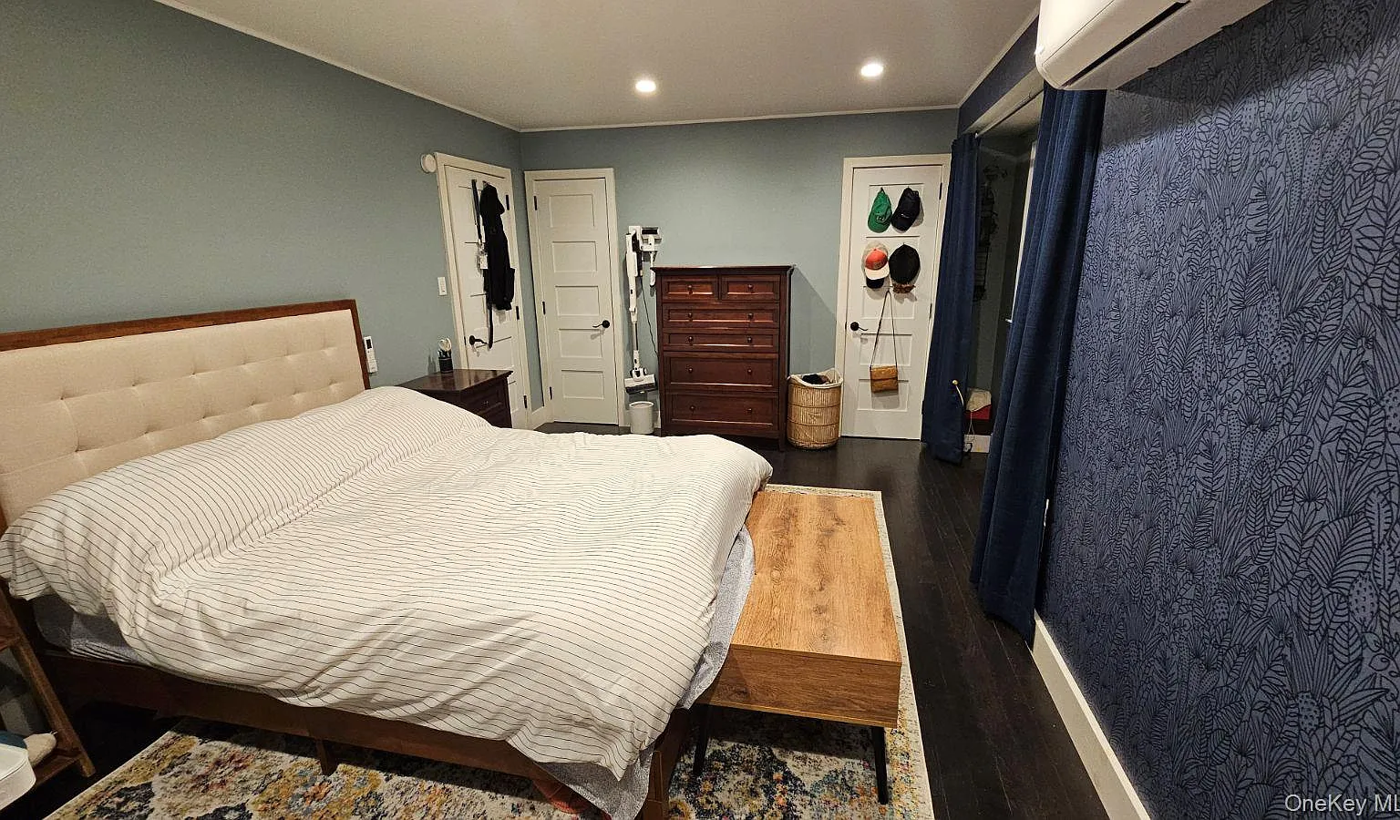 2 bed, 1.0 bath, 1771 sqft, $3,950 — Photo 4