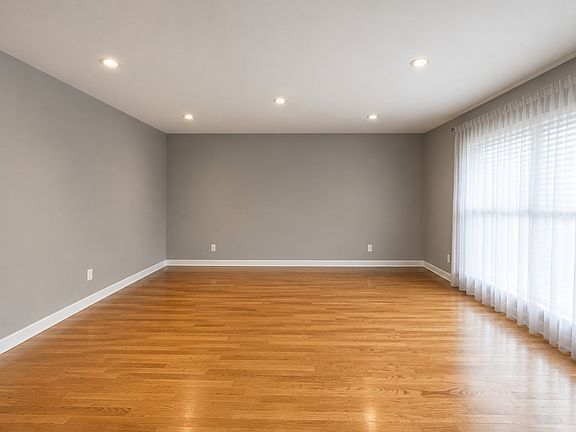 2nd image of 8157 Smith Ln #A