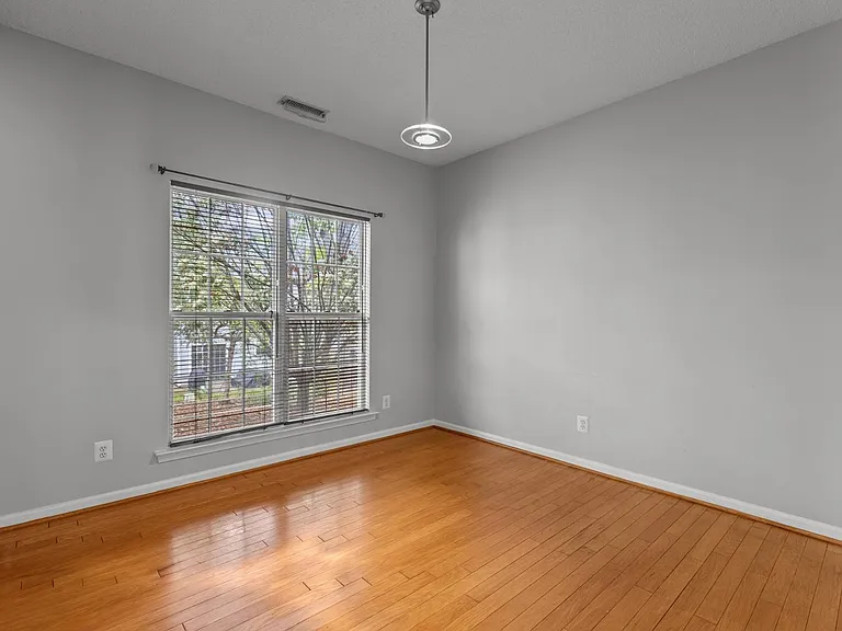 5316 Corinthian Way — Photo 10