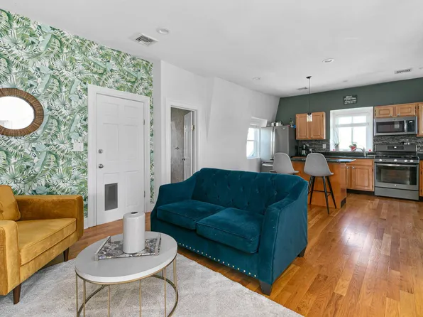 42 King St #3, Dorchester, MA 02122