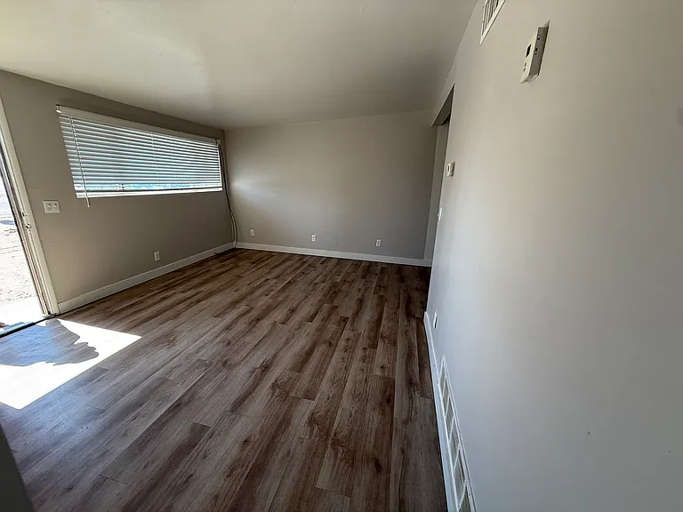 Sahuara Apartments — Photo 6