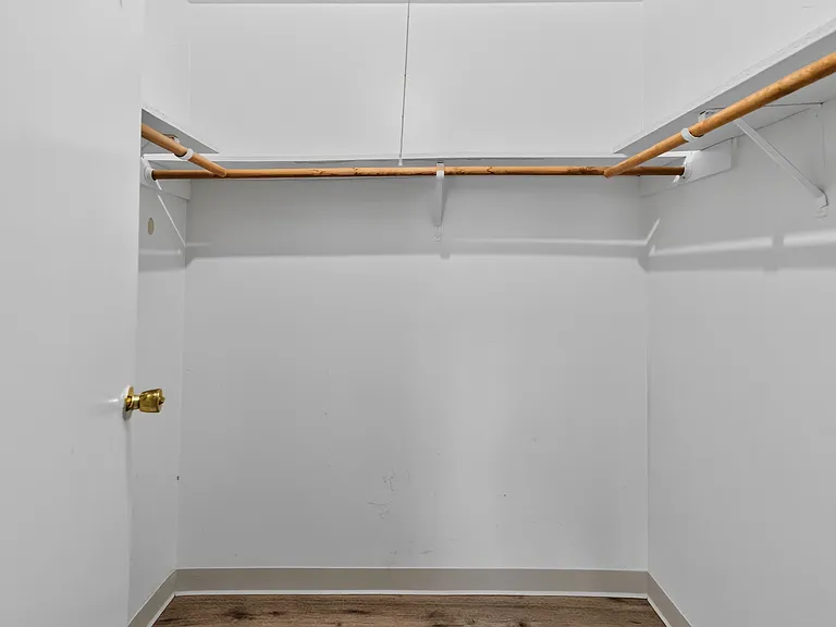 827 W College Blvd #201 — Photo 9