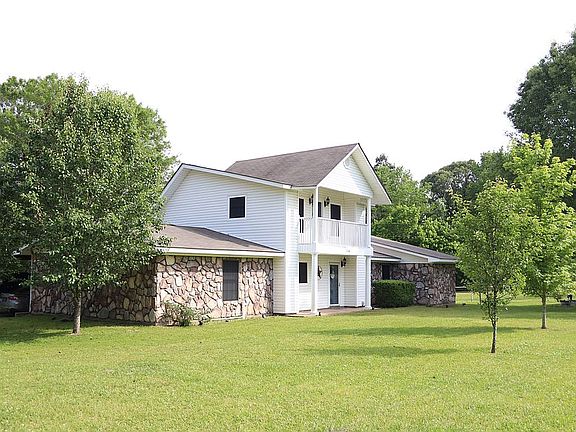 3rd image of 164 Deans Ln