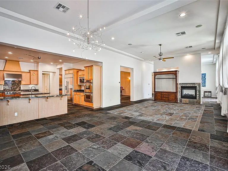 7109 Via Campanile Ave — Photo 12
