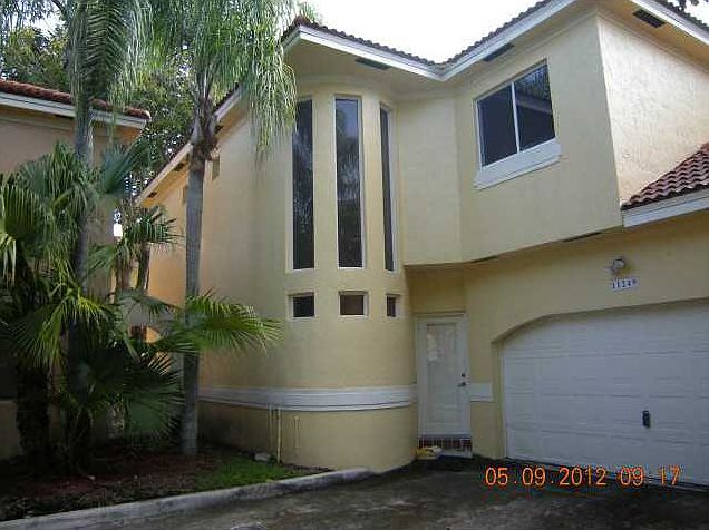 1st image of 11285 Lakeview Dr #35-J