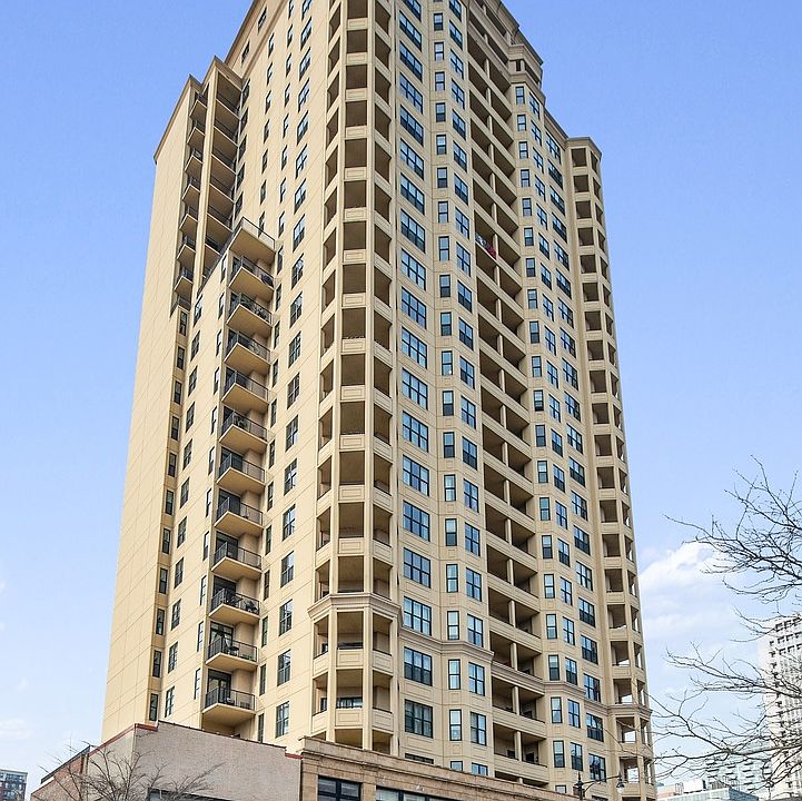 1st image of 1464 S Michigan Ave APT 1306