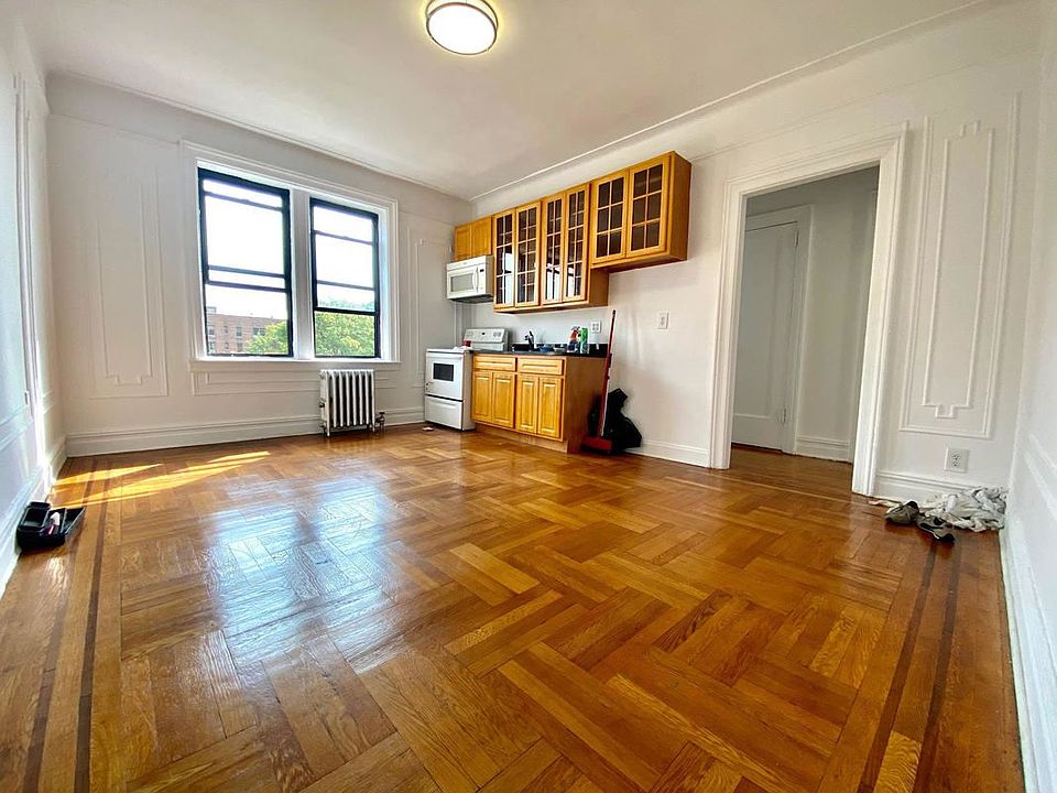 1st image of 89 Crooke Ave APT 5F