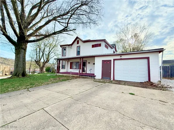 831 Fairview Ave, Parkersburg, WV 26101