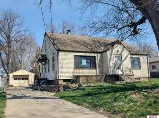 4248 A St, Omaha, NE 68105