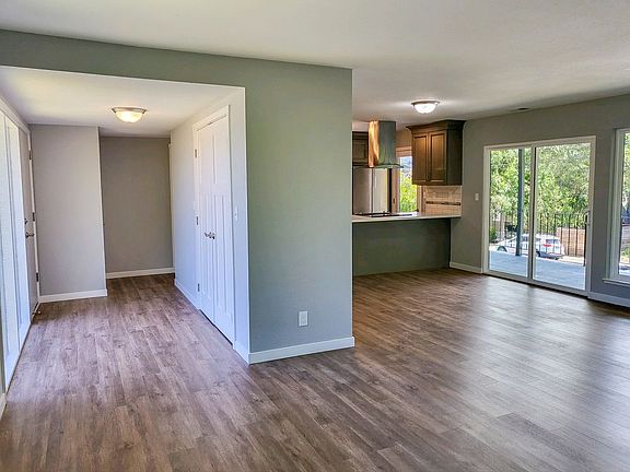 2nd image of 67 Fairview Plz APT 5