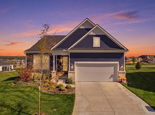 1562 Moss Dr, Milford, MI 48381