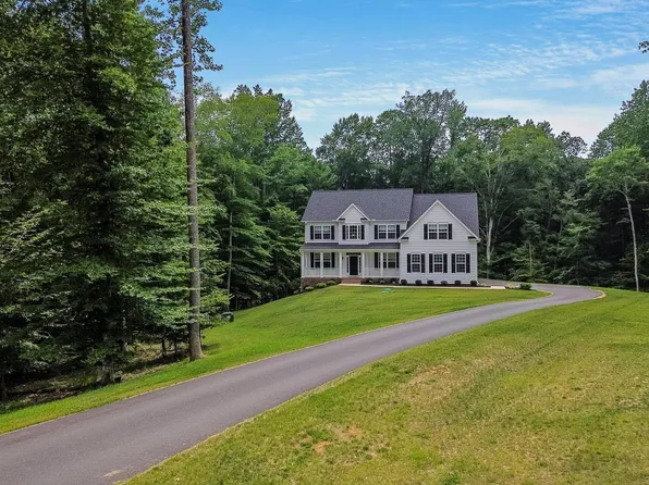 2061 Saint Pauls Ct, Prince Frederick, MD 20678
