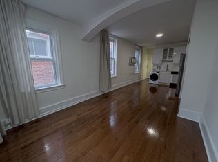 1616 Spruce St APT 2R, Philadelphia, PA 19103