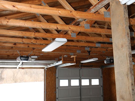 2.5 car garage