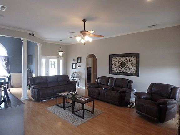 5th image of 64 Dixieland Dr