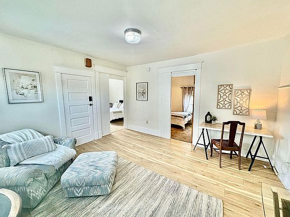 3rd image of 755 Charles Ave