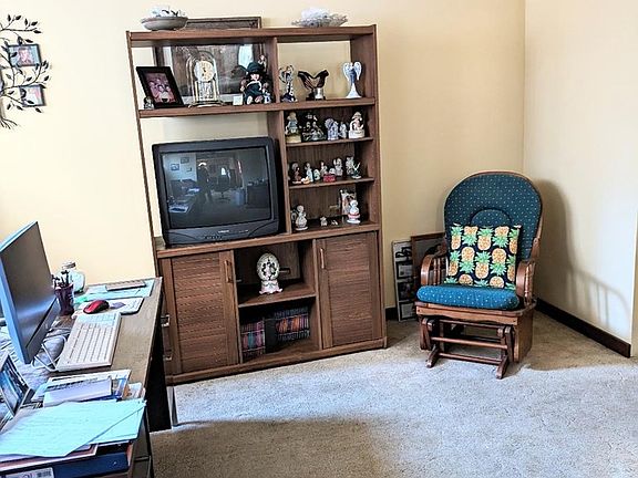 5th image of 532 Prospect St