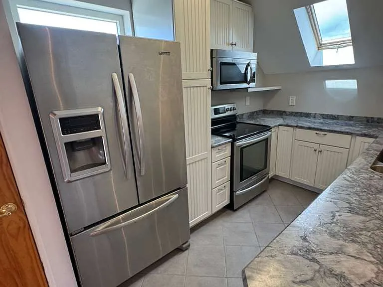 90 Suffolk St #5 — Photo 3