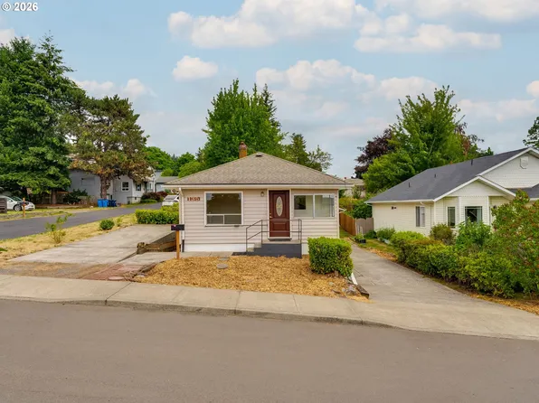 135 NW 15th Ave, Camas, WA 98607