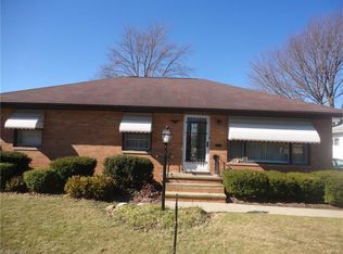 6922 Maplewood Rd, Parma Heights, OH 44130