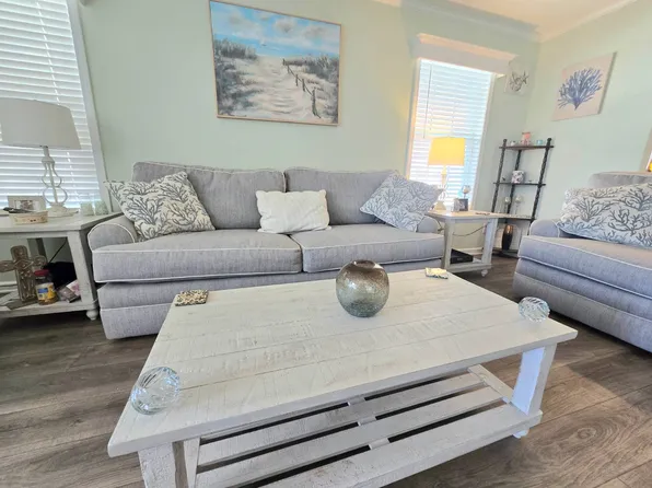 78 Rhine Dr, North Fort Myers, FL 33903