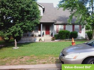 212 Blue Lake Ln, La Vergne, TN 37086