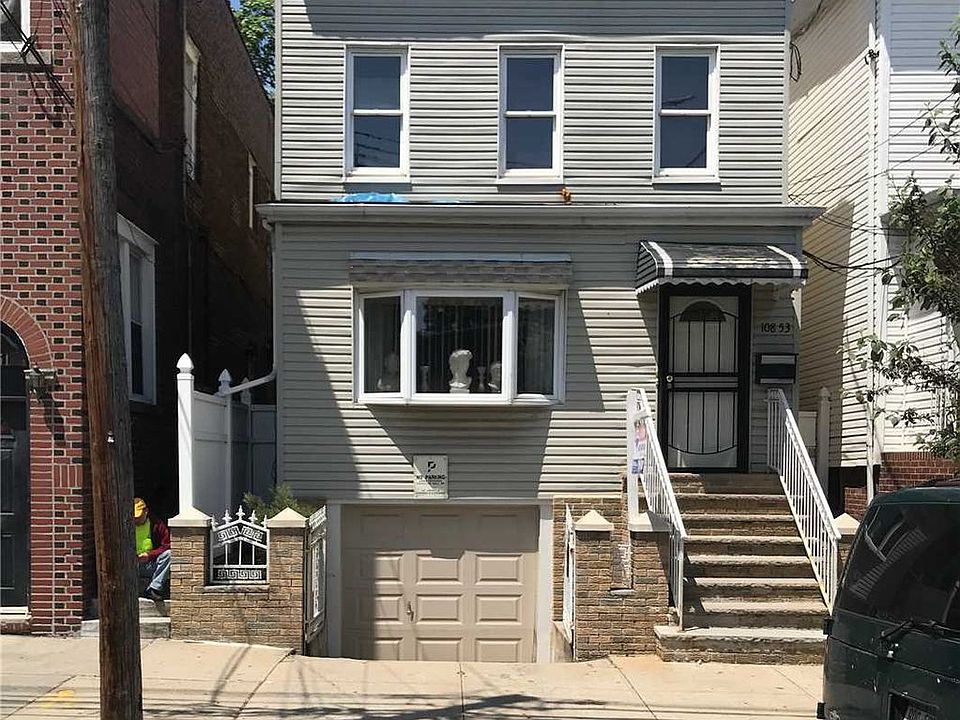 1st image of 10853 52nd Ave
