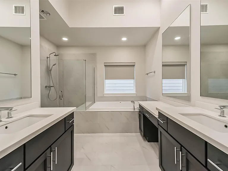 5308 S Capitol St — Photo 22