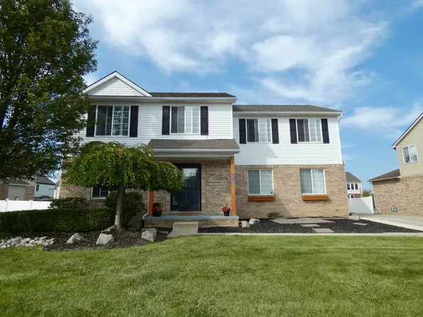 24768 Parklane Dr, Flat Rock, MI 48134