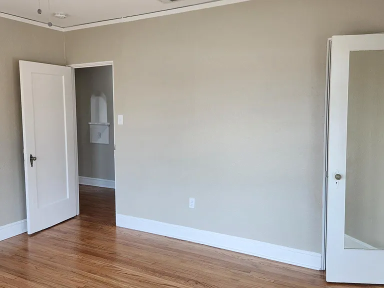 5737 Goodwin Ave — Photo 13