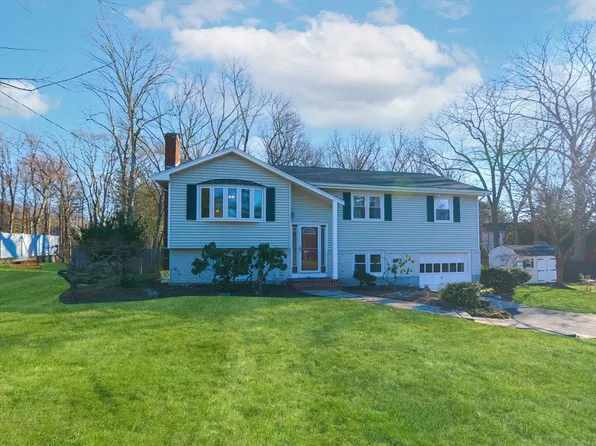 28 Ryder Rd, North Attleboro, MA 02760