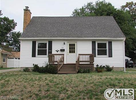 2nd image of 919 Kelsey St NE