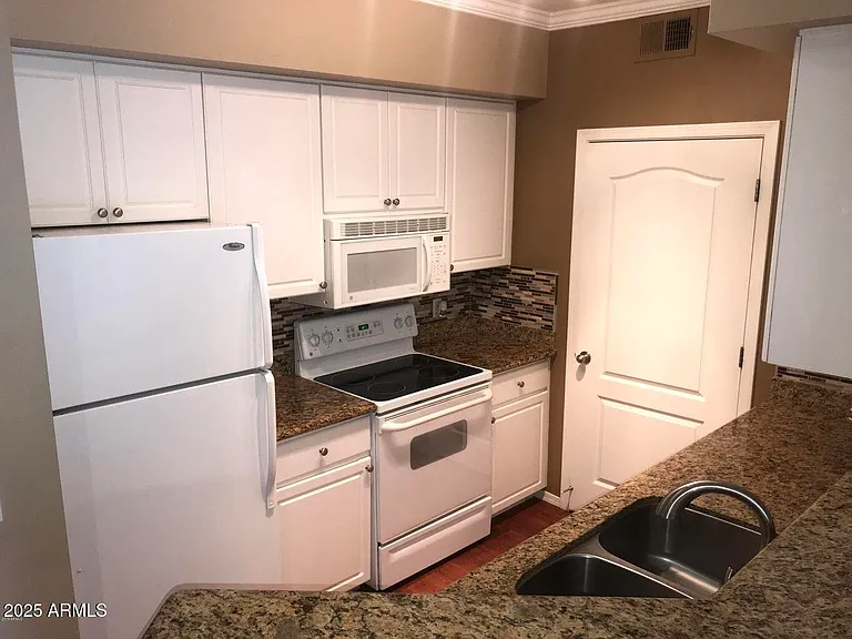 1701 E Colter St #378 — Photo 7
