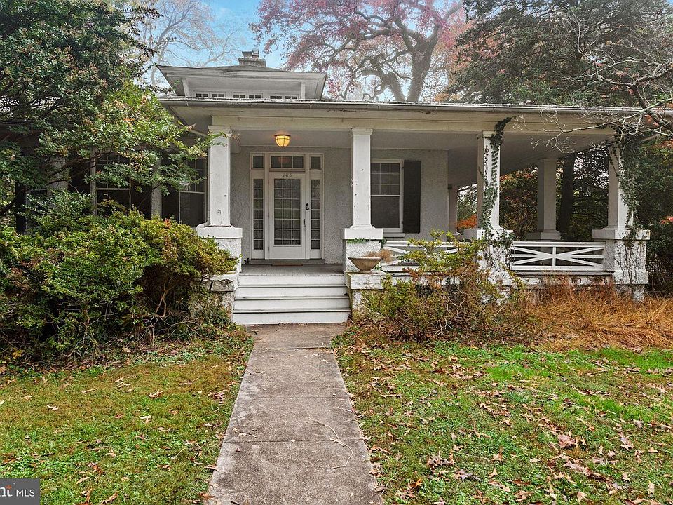 1st image of 203 Forest Ave