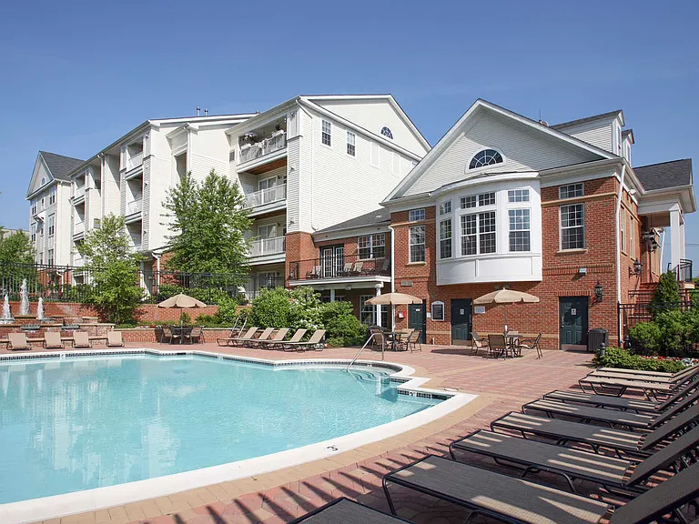 Swimming Pool with Sundeck