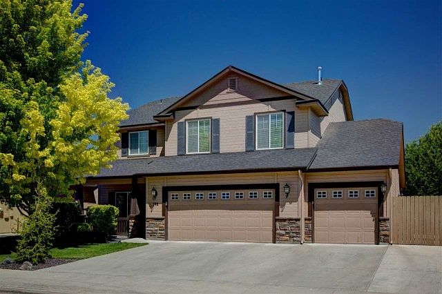 1st image of 398 E Santiago Dr