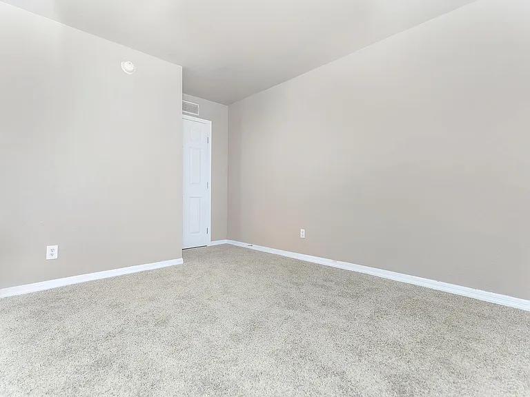 3 bed 2 bath interior