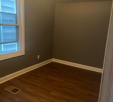 3rd image of 72 Heartt Ave #1