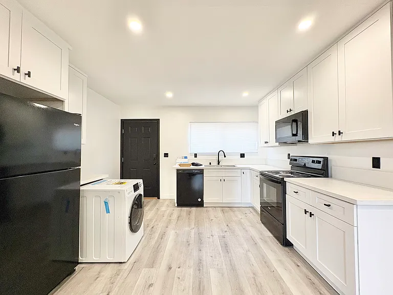 2320 S Robertson Blvd #2 — Photo 6