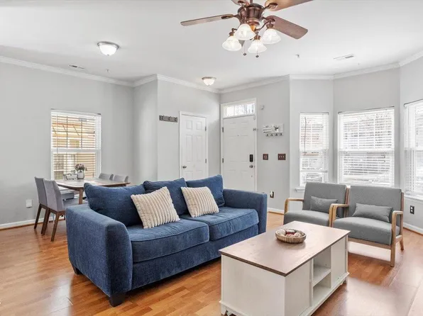 2211 Raven Rd Unit 108, Raleigh, NC 27614