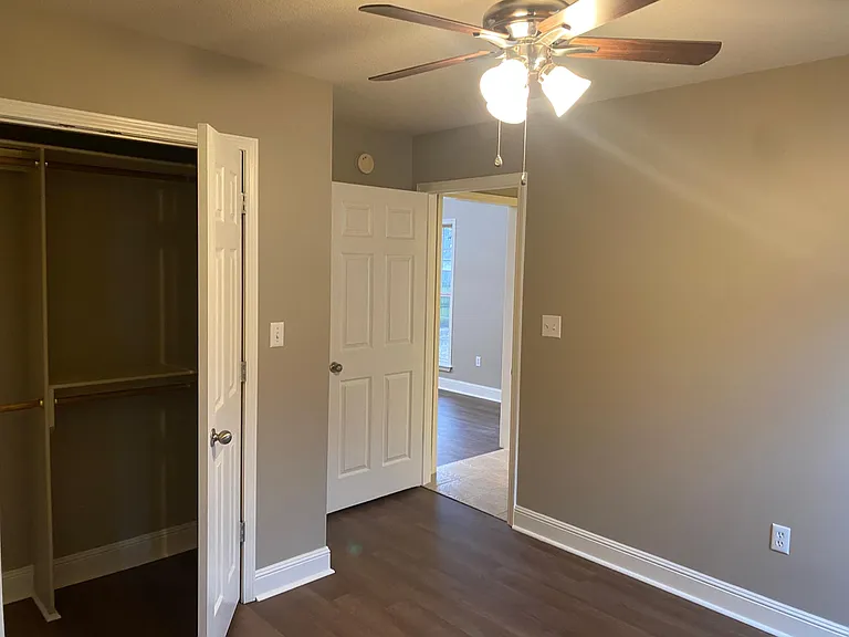 1316 Hemingway Cir — Photo 8