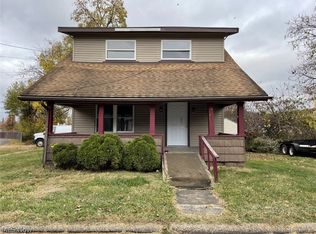 3201 Dennis St, Parkersburg, WV 26101