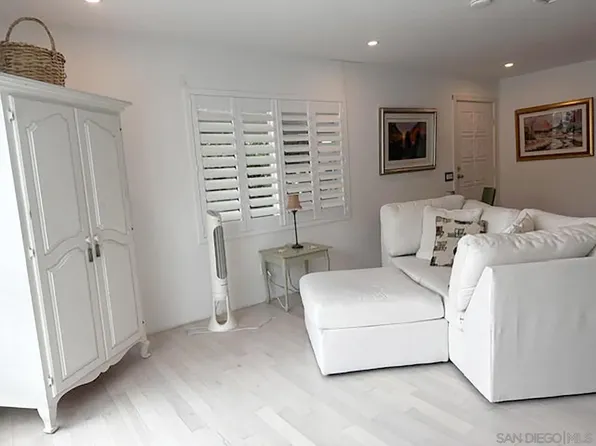 3390 Don Diablo Dr, Carlsbad, CA 92010