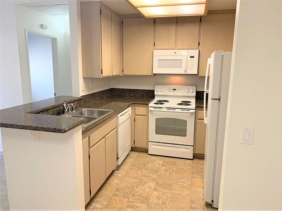 1st image of 780 Camino De La Reina APT 251