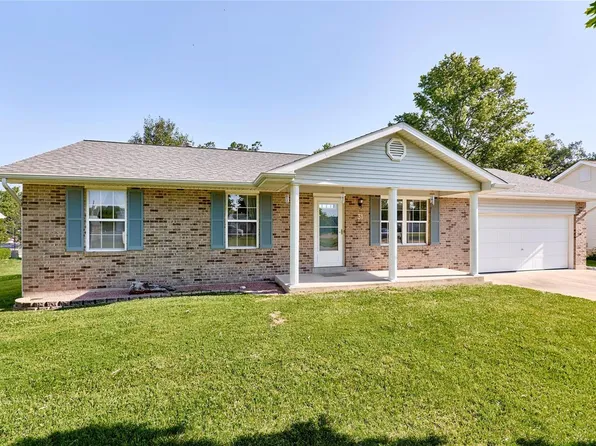 31 Darla Dr, Winfield, MO 63389