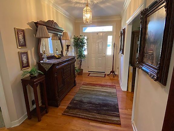 4th image of 109 Oakmonte Cir